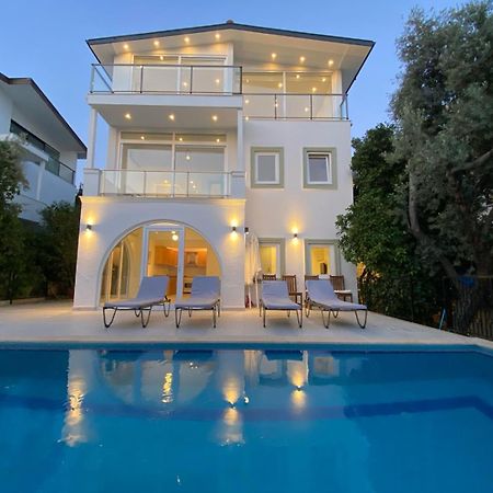 Villa Zeytin Каш Екстериор снимка